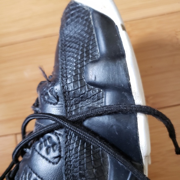 Black Red White Preowned Jordans - Picture 7 of 8